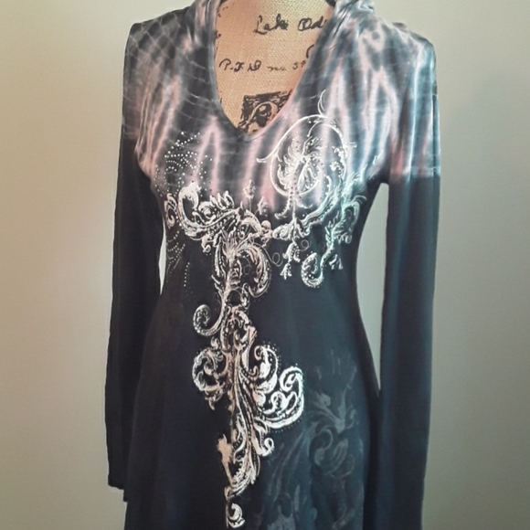 Dress - Picture 2 of 8